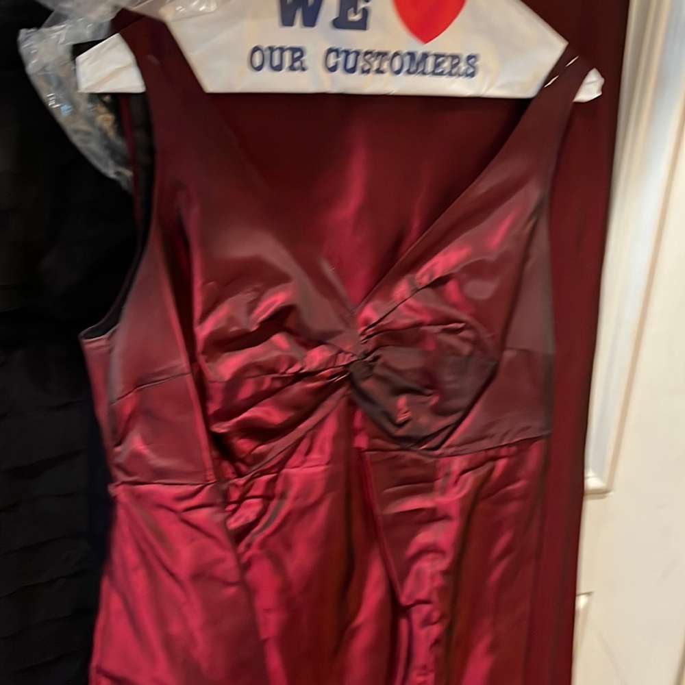 Motherhood maternity burgundy, taffeta, gown , comes with matching scarf